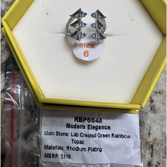 RBP6648 Modern Elegance GREEN Rainbow Topaz Size 6 Ring - Picture 3 of 3